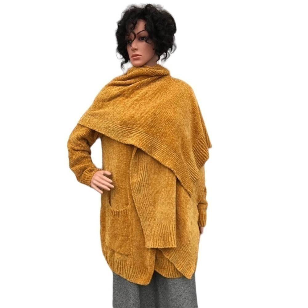 Original Anthony, Gold Sweater and scarf SP